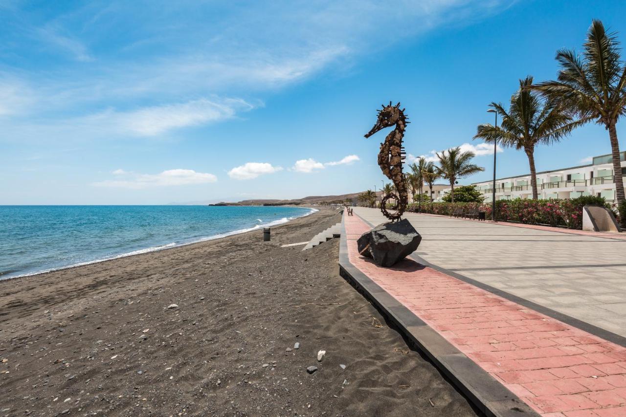 Sunset Beach Tarajalejo Ngoại thất bức ảnh